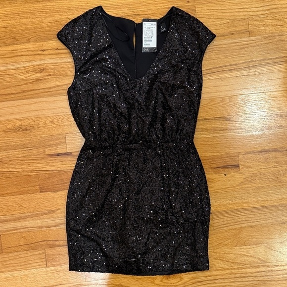 H&M Dresses & Skirts - H&M Black Sequin Mini Dress